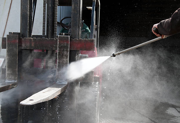 Best Oil and Grease Removal from Surfaces in Hurt, VA